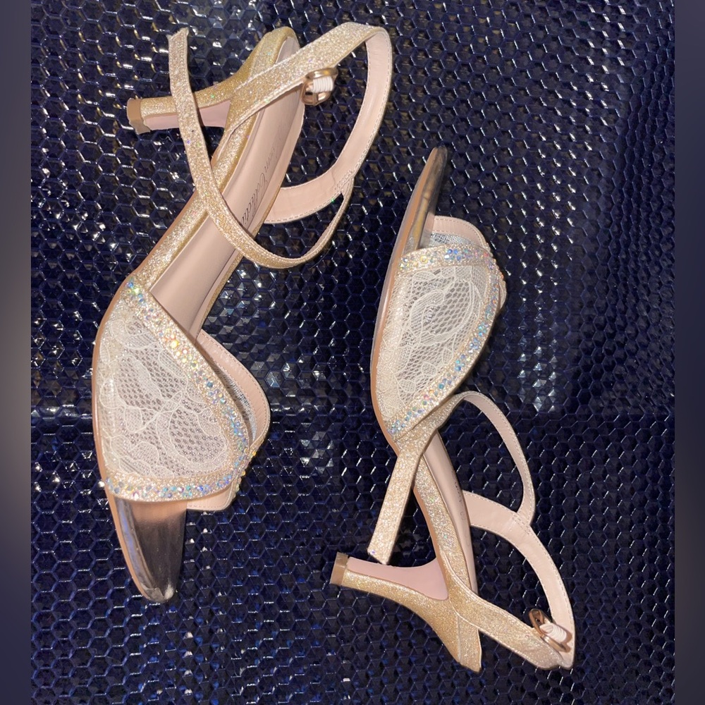 De Blossom Collection - Nude Kitten Heel